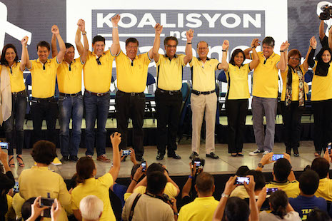 Philippine President Benigno Aquino introduces his Liberal Party's candidates for the 2016 national elections during an event on Oct. 12. (Photo by Lauro Montellano, Jr.)