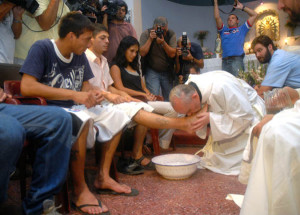pope-francis-washing-feet