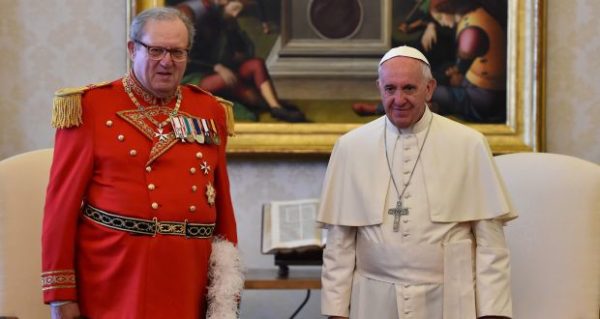 Pope Francis has accepted the ‘resignation’ of the Sovereign Order of Malta’s Grand Master, Englishman Matthew Festing (left), who had been involved in an internal row about the distribution of condoms. File image: Gabriel Bouys/AFP/Getty Images