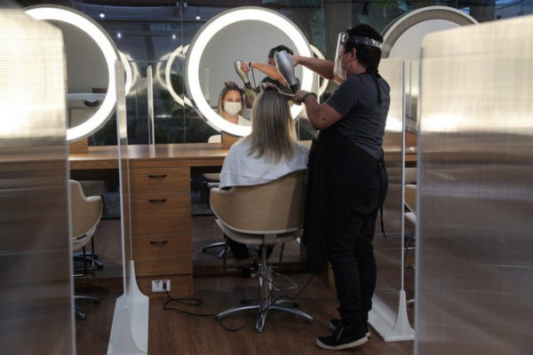 Masks prevented major coronavirus outbreak at hair salon - study