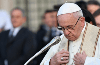 Pope Francis Supports Human Rights Defenders