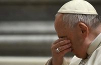 Pope condemns cruelty of Ukraine war at Easter vigil service