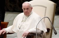 Pope Francis calls on parents to 'never condemn' gay children
