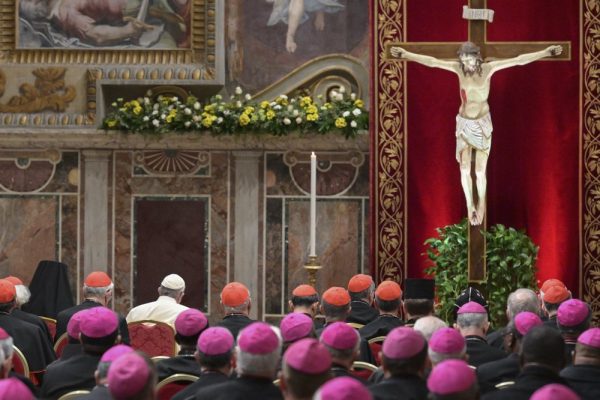 Vatican says bishops should report sex abuse to police