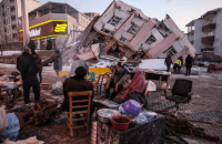 Why did so many buildings collapse in Turkey?