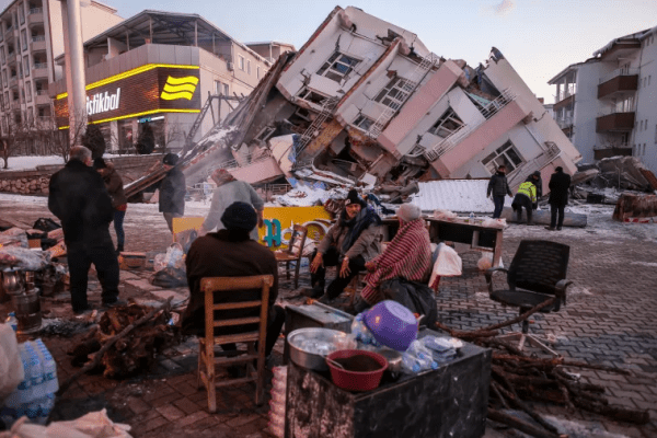 Why did so many buildings collapse in Turkey?