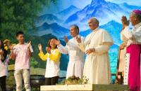 Pope urges Koreans to become ‘prophets of peace’